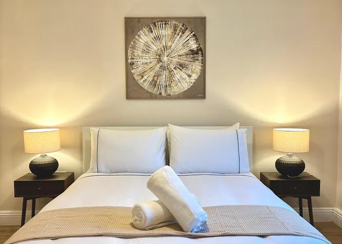 Panorama- Sea & Cathedral Views Ков